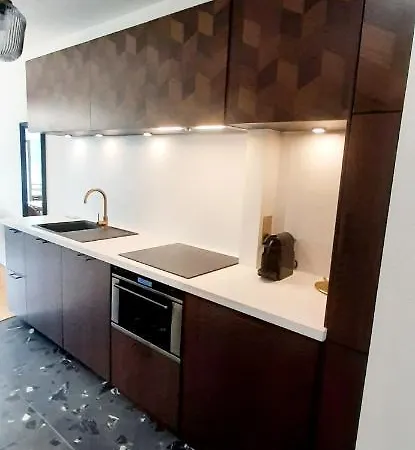 Le 119, Aix Les Bains - Grand Port - Vue Splendide Apartment *